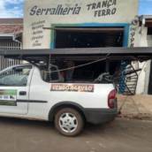 Portões comerciais