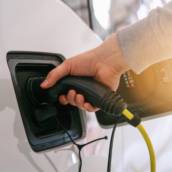 Instalação de Carregador de Carro Elétrico