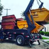 Caçamba para obras