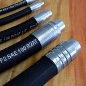 Montagem de mangueiras para sistemas hidráulicos de baixa, media, alta pressão em Rio do Sul, SC por Zanin Mangueiras e Conexões Hidráulicas