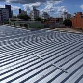 Montagem de sistema fotovoltaico