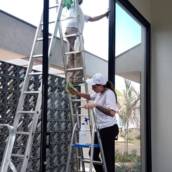 Limpeza em Porta de Vidro