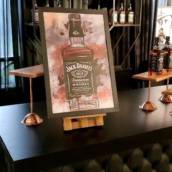 Estrutura de Bar Jack Daniels