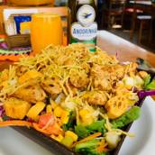 Salada Crocante de Frango