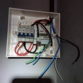 Instalação de QDC ( quadro de distribuição) sobrepor em Bauru