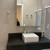 Banheiro Cuba Sobrepor em Itapoá, SC em Itapoá, SC por Grupo Viambientes