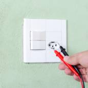 Pequenos reparos (instalação de tomadas)