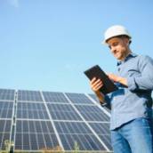 Monitoramento e Análise de Desempenho de Energia Solar - Otimização Contínua com Insights Precisos
