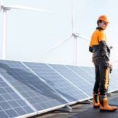 Energia Solar para Supermercados: Eficiência Energética e Redução de Custos para o Varejo