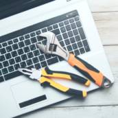 Empresa de Assistência de Computadores - Soluções Especializadas - Compromisso Local