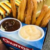 Churros espanhol recheio gourmet com 10 unidades e 2 doces 50g