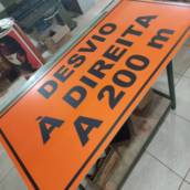 Placa refletiva para Sinalização