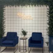 Poltrona Íris - Elegância e Conforto em Cada Detalhe em Francisco Morato, SP