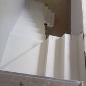 Escada em Porcelanato