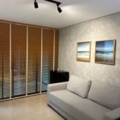 Persiana Horizontal em Madeira 50mm em Itaberaí - Elegância Natural para Seu Ambiente