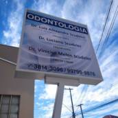 Luminoso em Lona 