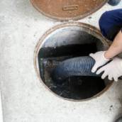 Limpeza de Caixa de Gordura Eficiente e Sem Sujeira em Joinville