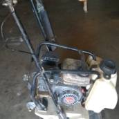 Placa Vibratória Fera Locações – Compactação Eficiente em Arapoti