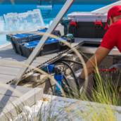 Aquecimento para Piscina com Energia Solar – Economia e Sustentabilidade em Itapoá com a TH Rocha Energia Solar e Climatização