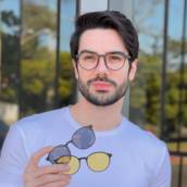 Armação Clip On Masculina: Versatilidade e Proteção em Avaré com a Ótica Rita