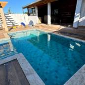 Piscinas com Borda Infinita – Sofisticação e Paisagismo Riviera de Santa Cristina XIII