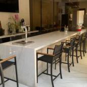 Banqueta Renata em Tela Sling com Braço – Conforto e Estilo em Cardoso, SP