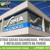 LETRAS CAIXAS GALVANIZADAS, PINTADAS E INSTALADAS DIRETO NA PAREDE 