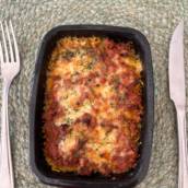 Lasanha low carb de abobrinha com molho à bolonhesa
