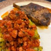 Ragú de linguiça com molho rústico