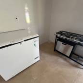Cozinha com Fogão e Freezer – Praticidade e Estrutura Completa em Leopoldina, MG