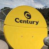 Instalação de antena parabólica banda Ku StarOne C2 70w instalada para dois pontos com receptores Century MidiaBox no bairro Chácara Royal Parque em São Bernardo do Campo em 13/03/2025
