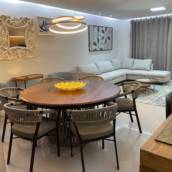 Mesa Giratória com Design Funcional e Sofisticado – Riviera de Santa Cristina XIII