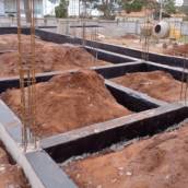 Obra Santa Cristina I etapa fundação e impermeabilização EY 16 em andamento