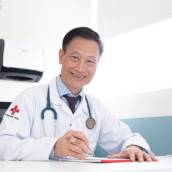 CIRURGIÃO VASCULAR E CLINICO GERAL - YEH LUN CHUN