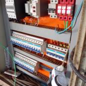 Montagem de Painéis Elétricos com Segurança – São Tiago, MG