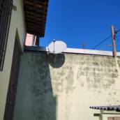 Antena parabólica banda Ku StarOne C2 70w com receptor Century MidiaBox B7 instalada para um ponto no bairro Jardim do Estádio em Santo André em 28/07/2025