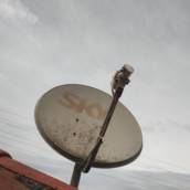 Antena parabólica banda Ku StarOne C2 70w instalada para um ponto no Bairro dos Casa em São Bernardo do Campo em 29/07/2025