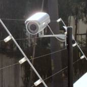 Cercas elétricas e câmeras 