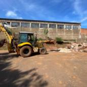 MAQUINARIOS PARA REMOÇÃO DE RESÍDUO DA CONSTRUÇÃO CIVIL 