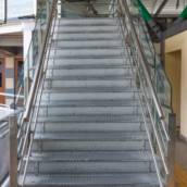 Escadas em Aço Inox em Contagem – Design Moderno e Durabilidade Garantida