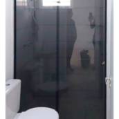 Boxe em vidro temperado em Barbacena com elegância e segurança