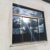 Janela vidro temperado com basculante sob medida em Barbacena, MG