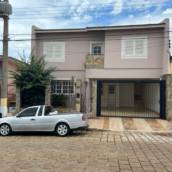 Casa à Venda!