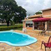 CASA À VENDA ( Condomínio Fechado)