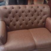 Serviço de Tapeçaria com Colocação de Capitone no Encosto (Botão)