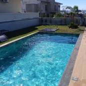 Limpeza de Piscina no Riviera de Santa Cristina XIII