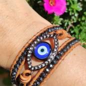 Pulseiras Feitas à Mão