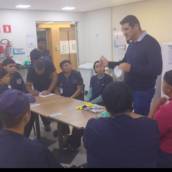 O Treinamento da NR-6 tem como objetivo capacitar os trabalhadores quanto à correta utilização, conservação e manutenção dos Equipamentos de Proteção Individual (EPI), garantindo maior segurança durante a execução de suas atividades e o cumprimento da legislação trabalhista.

Objetivos

Atender à Norma Regulamentadora nº 6 (NR-6);
Orientar os colaboradores sobre a importância do uso dos EPIs;
Demonstrar a forma correta de ajuste, higienização e armazenamento;
Garantir que o trabalhador compreenda as responsabilidades da empresa e do empregado em relação ao uso de EPI;
Reduzir o risco de acidentes e doenças ocupacionais.