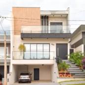 Casa - 2 quartos 4 banheiros