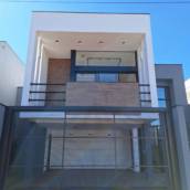 Casa - 3 quartos 3 banheiros